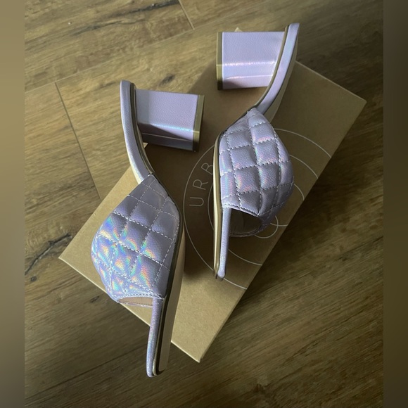 URBAN OUTFITTERS-NWT/Box Women's Quilted Lavender Sandals - Picture 8 of 16